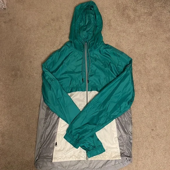 Mens Under Armour windbreaker (L) - Picture 2 of 4